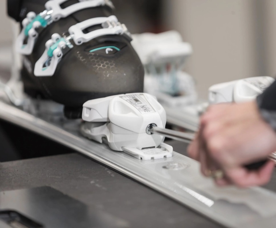 SKI RENTAL MARKONI SPORT - Kvalitetna ski oprema za sve uzraste i nivoe skijanja.